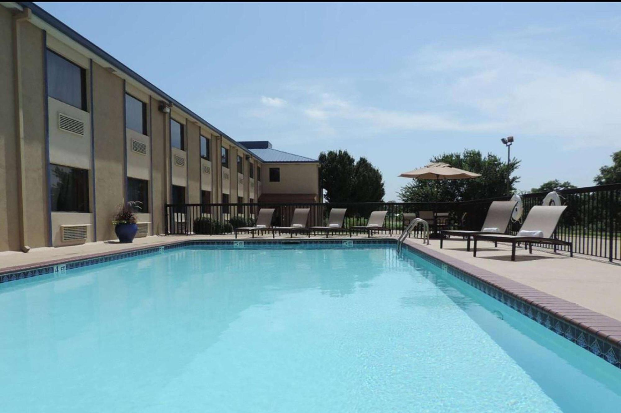 Baymont By Wyndham Ardmore I-35 Esterno foto