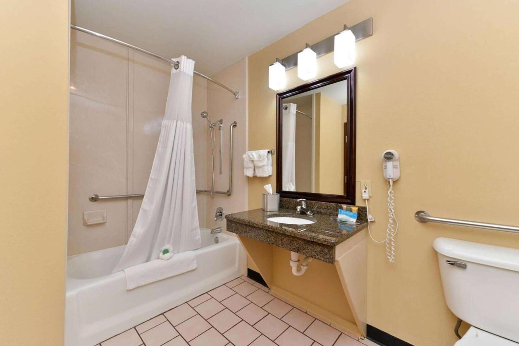 Baymont By Wyndham Ardmore I-35 Esterno foto